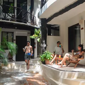 Отель Siesta Fiesta Adults Only - 5th Avenue
